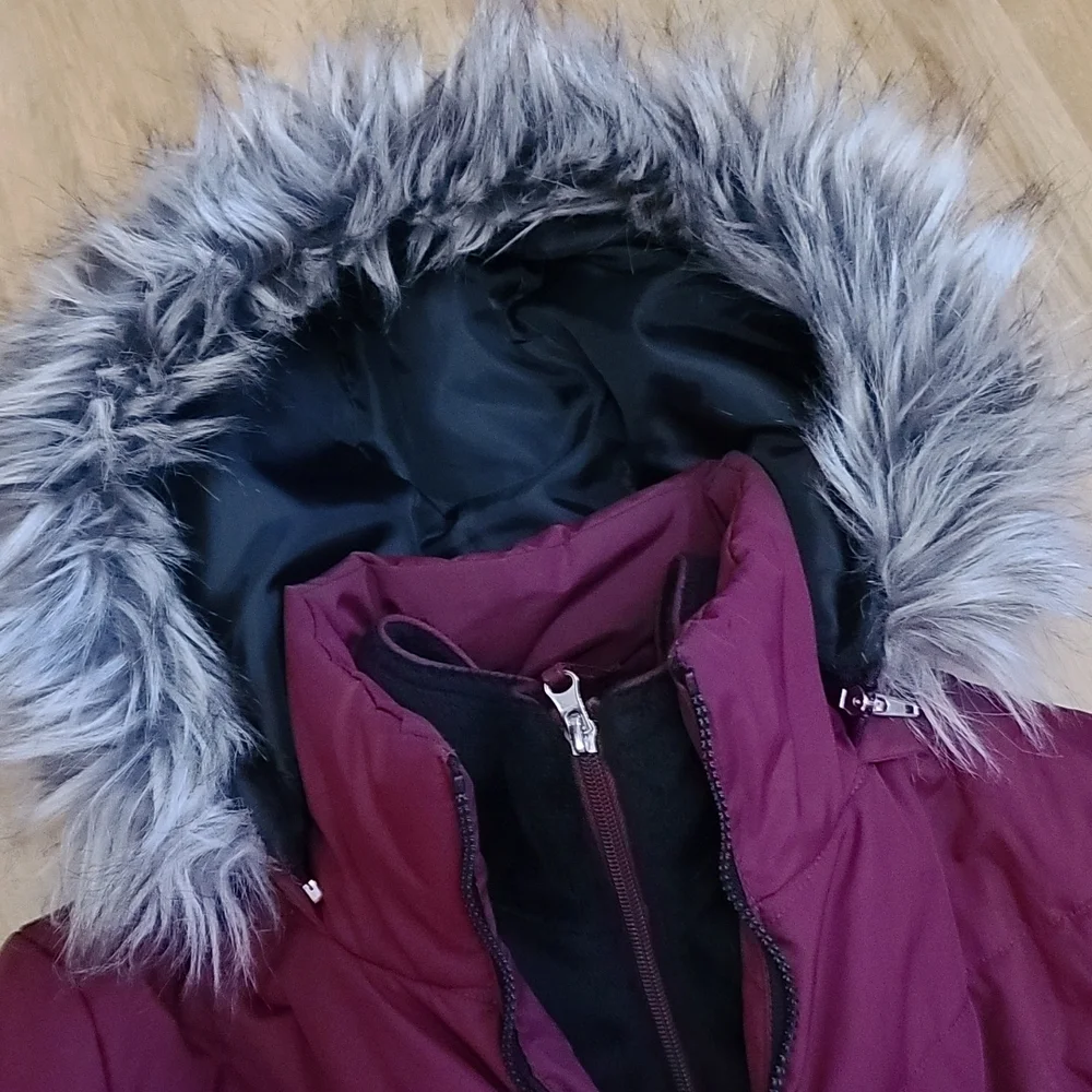 Free Country puffer coat w removable zipper fur hoodie maroon color size small - Picture 3 of 12